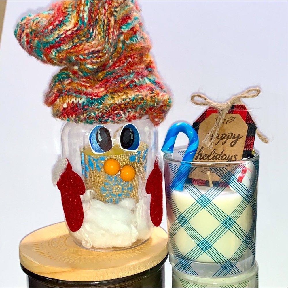 NWT Snowy Homey Candle Holder w/Yankee Candle+ Xtra Plaid Candle